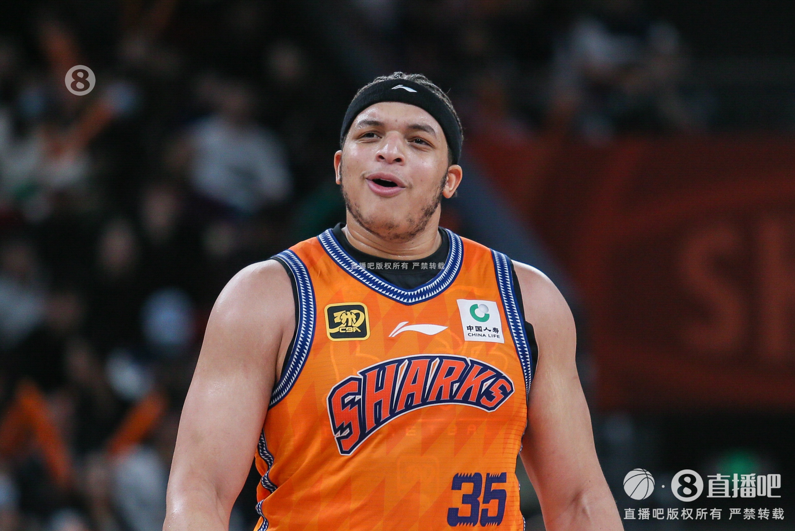 媒体人：洛夫顿和上海还未达成续约协议 前者薪水主张超球队预算