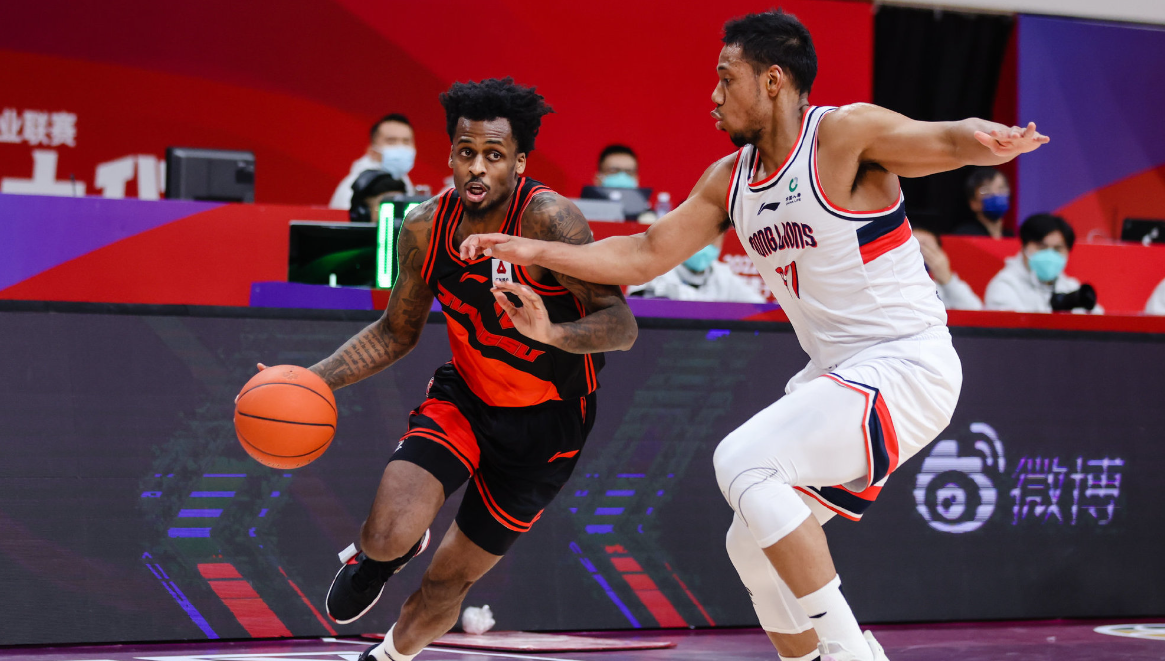 bty-前CBA外援3年前对广东涉嫌赌球 辽篮旧将三分10中8队友不传球给他