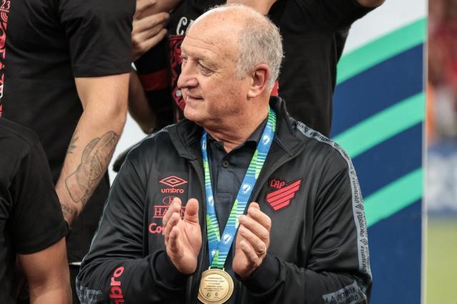 bty-74岁斯科拉里再出山执教 要想再创辉煌难度很大